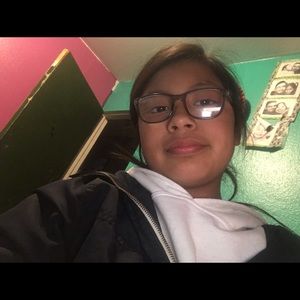 Meet your Posher, Jimena